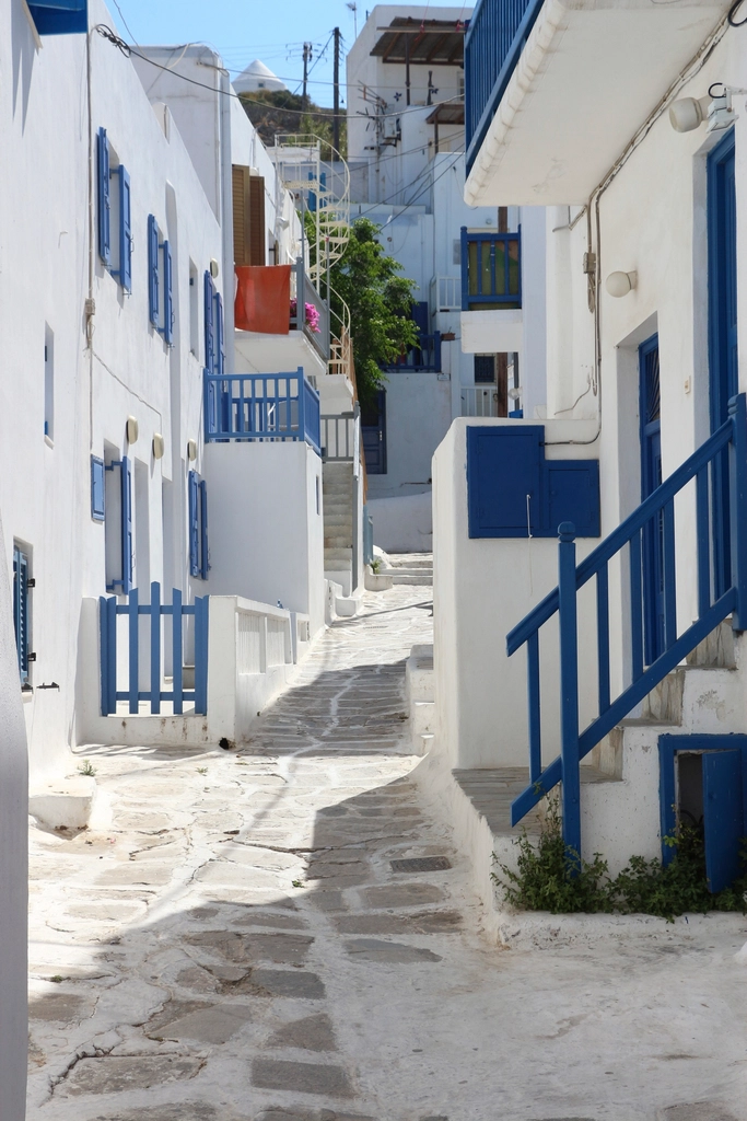 Αναπαλαίωση στις Κυκλάδες